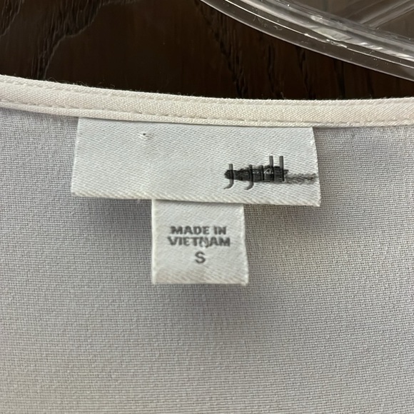 J Jill 3/4 sleeved white top. Size Small - Picture 2 of 6